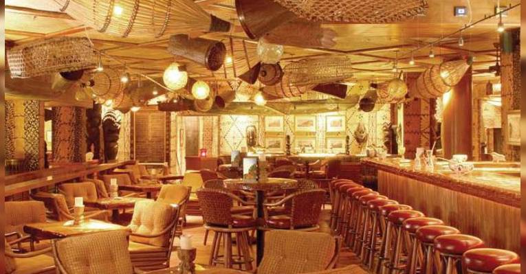 Ресторан Trader Vic's (Торговец Вик)