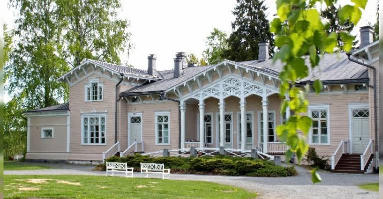 Museum-Estate Kenkyavero