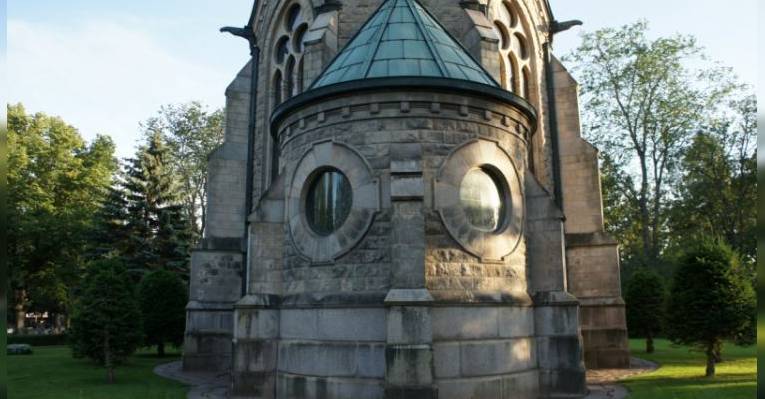 Juselius Mausoleum