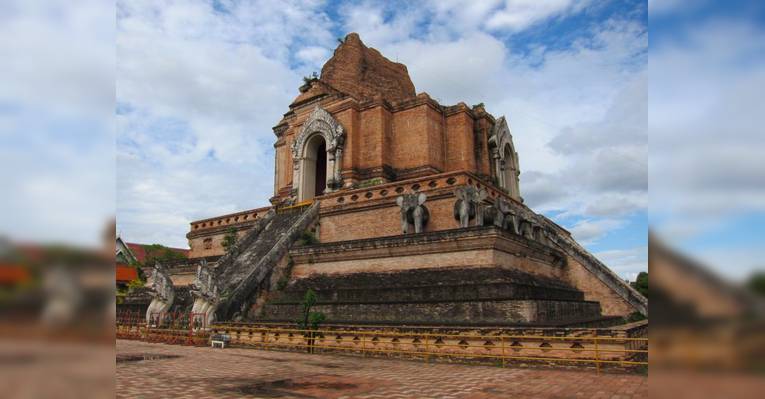Храм Wat Chedi Luang