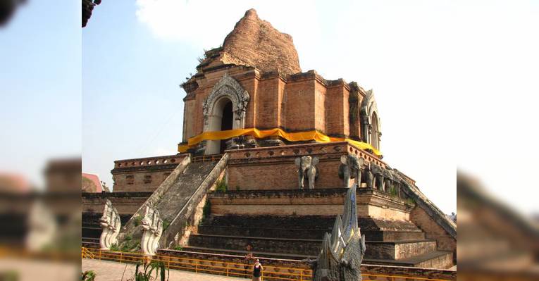 Храм Wat Chedi Luang