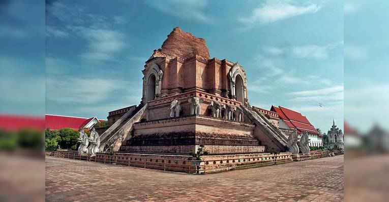 Храм Wat Chedi Luang