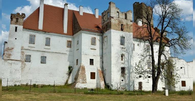 Замок Бржецлав