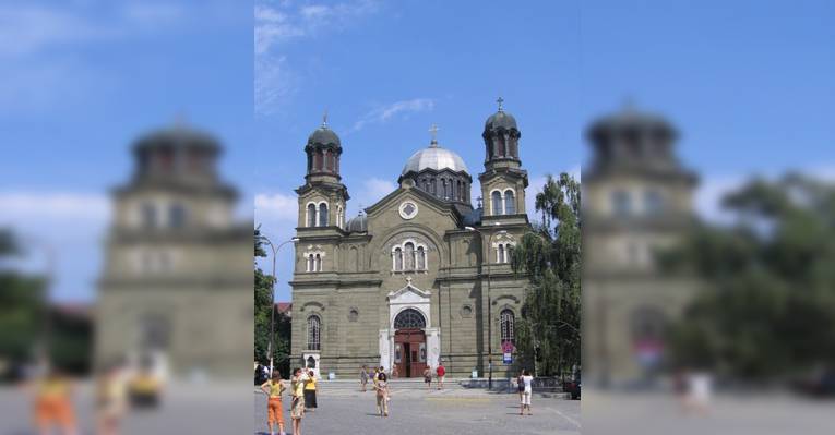 Кафедральная церковь Святых Кирилла и Мефодия. Бургас