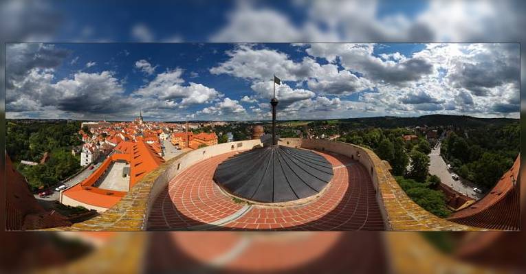 Замок и башня Котнов