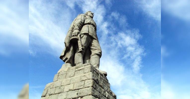 Памятник советскому воину-освободителю (Алёша). Пловдив