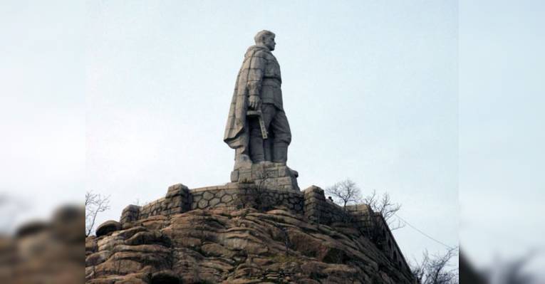 Памятник советскому воину-освободителю (Алёша). Пловдив