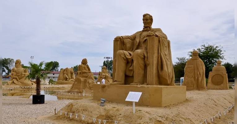 Фестиваль песчаных скульптур. Бургас
