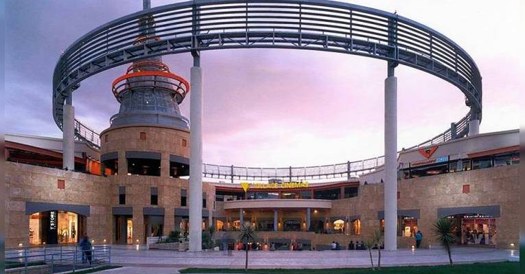 Торговый центр Village Entertainment Park