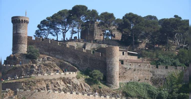 Крепость Castillo de Tossa de Mar