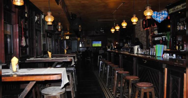 The Barge Irish Pub
