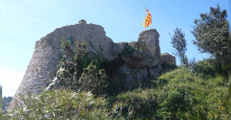 Замок Бегур