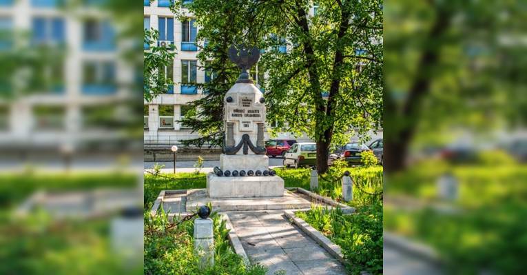 Русский гвардейский памятник. София