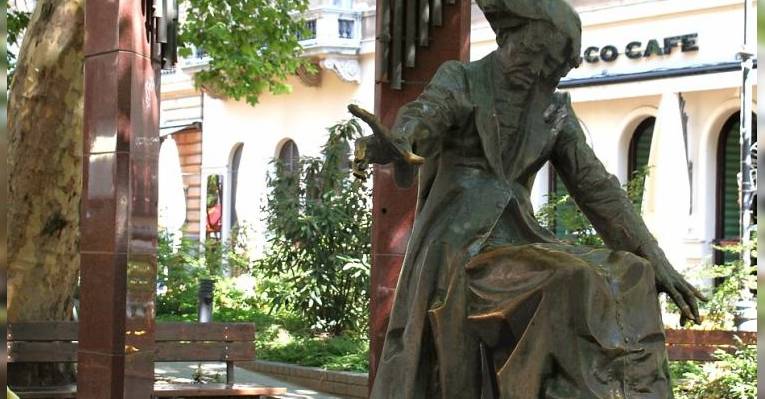 Площадь Ференца Листа