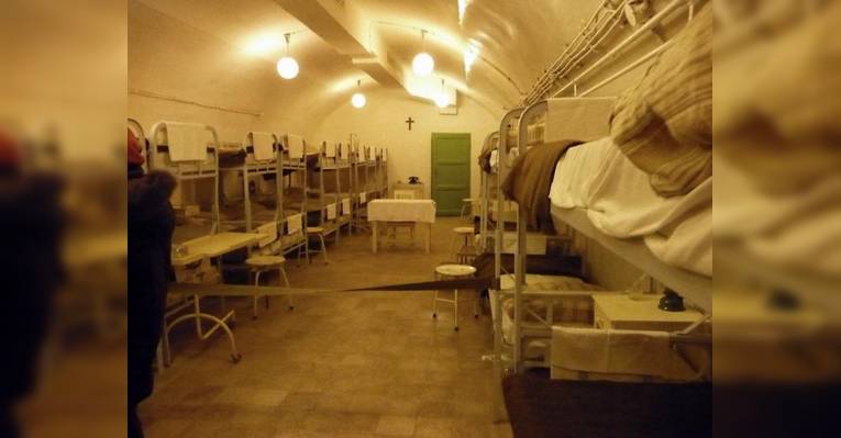 Подземная больница в Будапеште
