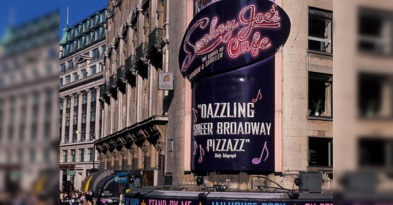 Музыкальный зал Brick Lane