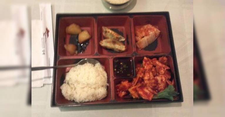 Снимок Korean Riverside Restaurant, Covington