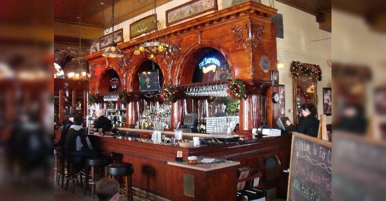 Снимок Fat City Bar & Cafe, Сакраменто