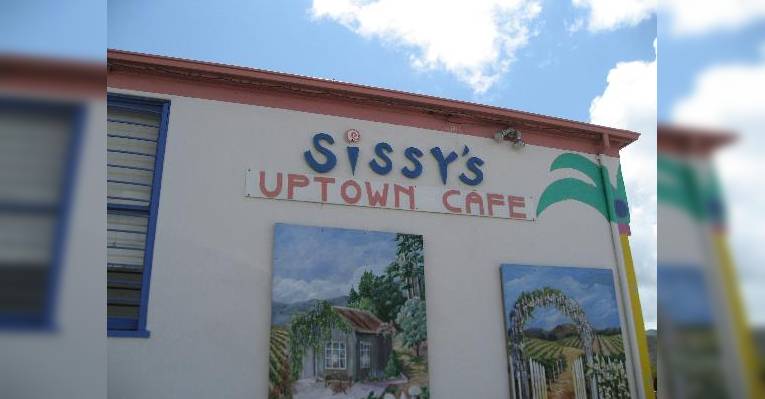 Снимок Sissy's Uptown Cafe, Ломпок