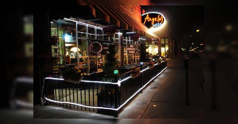 Снимок Angelo's Pizza, Кливленд
