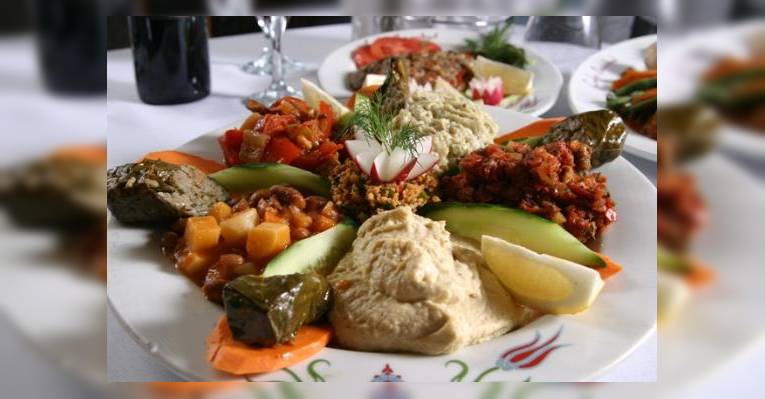 Снимок Cafe Istanbul Mediterranean Cuisine, Колумбус