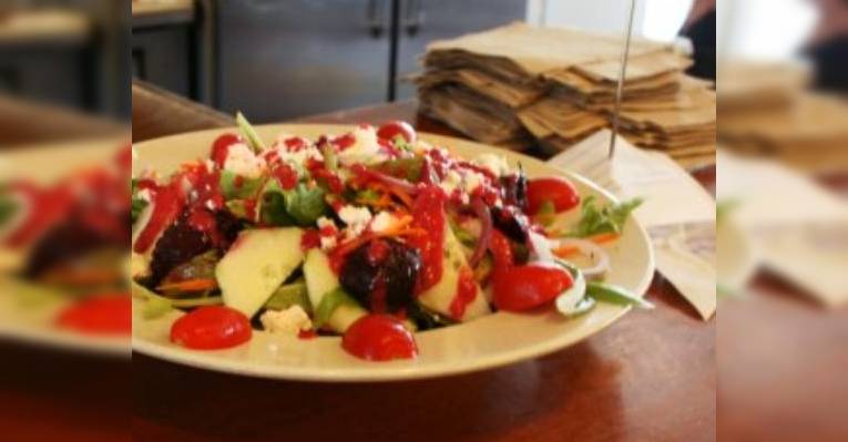Снимок Burlington Bay Market & Cafe, Берлингтон