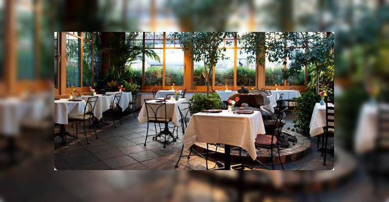 Снимок Cafe Flora, Сиэтл
