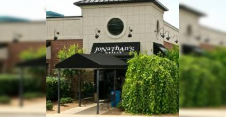 Снимок Jonathan's Grille, Франклин