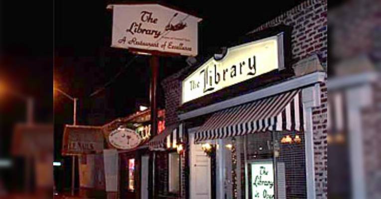 Снимок The Library Restaurant, Миртл-Бич