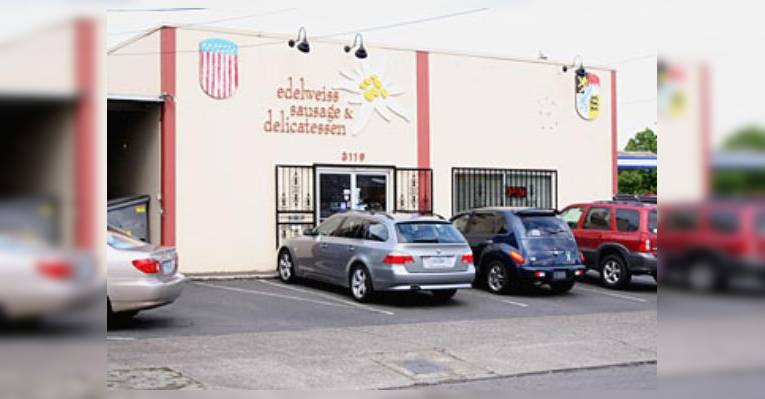 Снимок Edelweiss Sausage& Delicatessen, Портленд