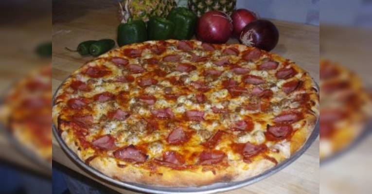 Снимок UFO Pizza, Портленд