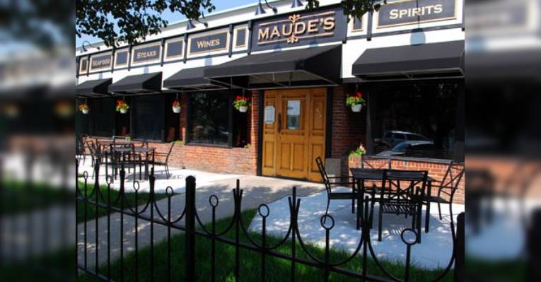Снимок Aunt Maude's, Ames