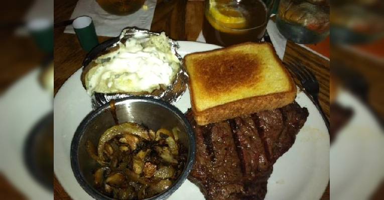 Снимок Sneaky Pete's Cowboy Steaks Inc, Ле-Клэр