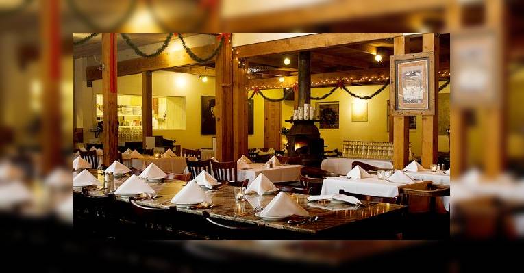 Снимок Townhouse Bar & Grill, Эмеривилль