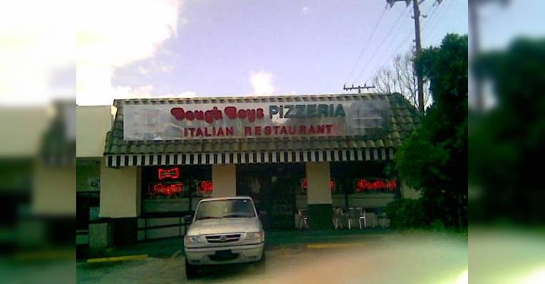Снимок Dough Boys Pizza & Pasta, Форт-Лодердейл
