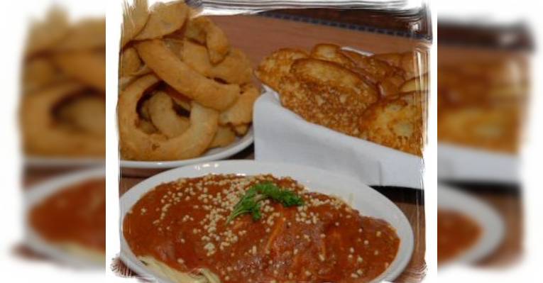 Снимок Louis Original Drive In Restaurant, Ноксвиль
