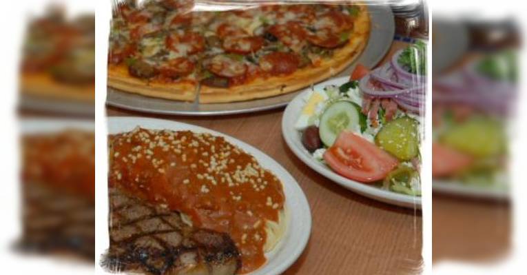 Снимок Louis Original Drive In Restaurant, Ноксвиль