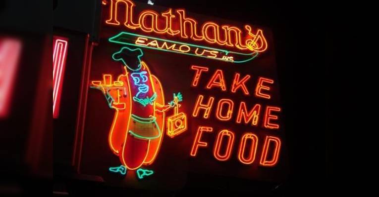 Снимок Nathans Famous, Нью-Йорк