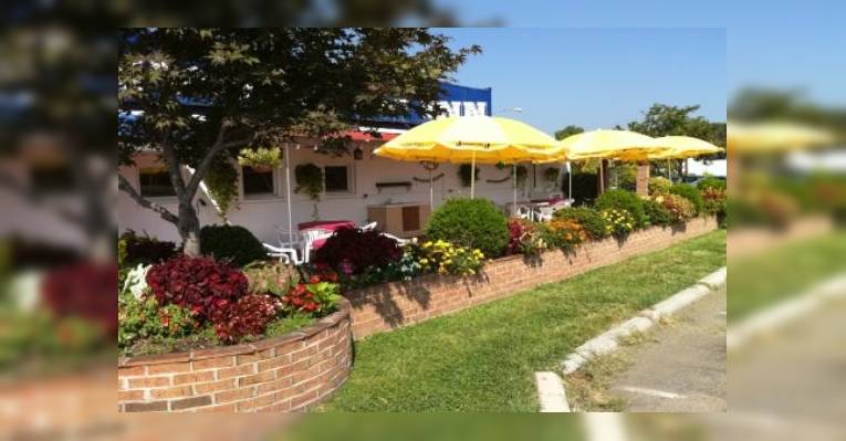 Снимок Pistone's Italian Inn, Фолз-Черч