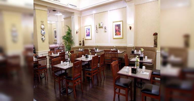 Снимок Chancellor Cafe at the Chancellor Hotel, Сан-Франциско