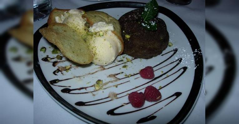 Снимок Fleming's Prime Steakhouse & Wine Bar, Фресно