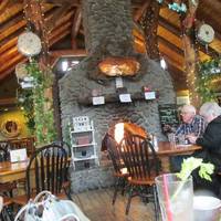 Morris' Fireside Restaurant