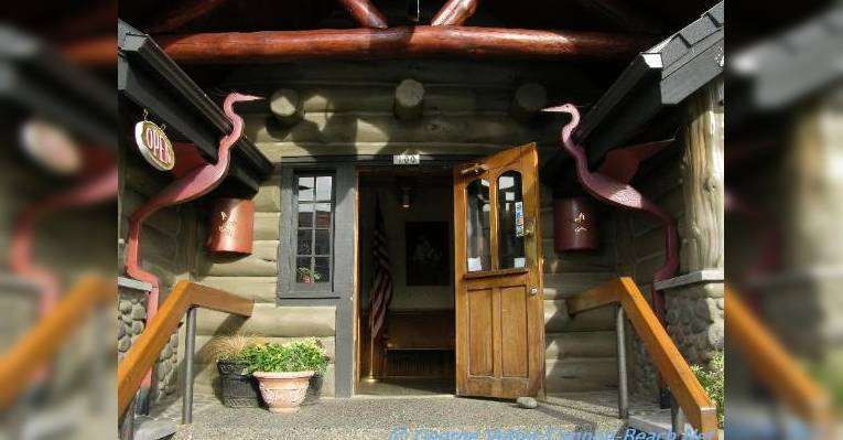 Снимок Morris' Fireside Restaurant, Кэннон-Бич