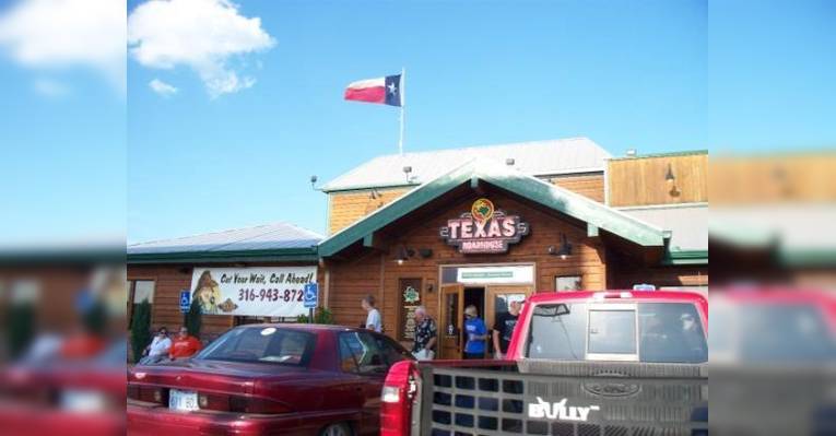 Снимок Texas Roadhouse, Уичито