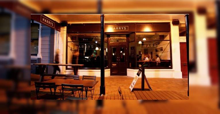 Снимок Harry's Bar, Нельсон