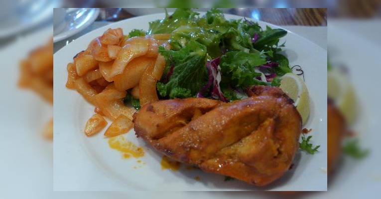Снимок Mr India Tandoori Restaurant, Таупо
