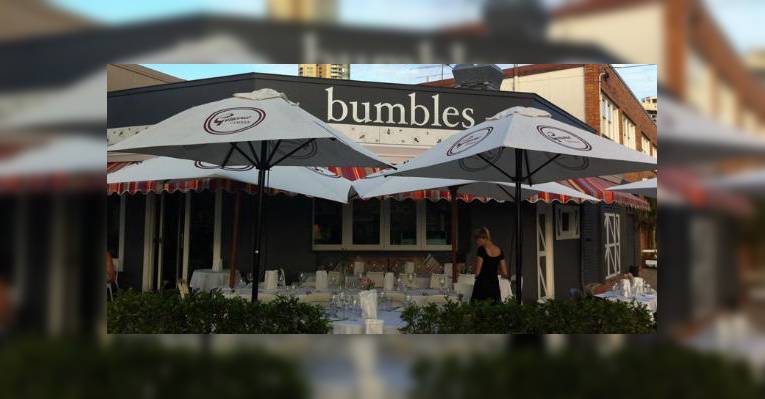 Снимок Bumble's, Серферс-Парадайз