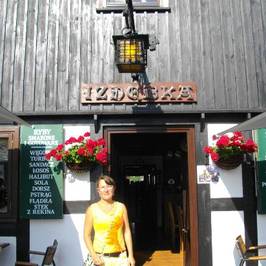Izdebka, Bar