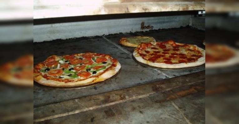 Изображение Tomatino's Pizza and Bake Shop, Монтгомери