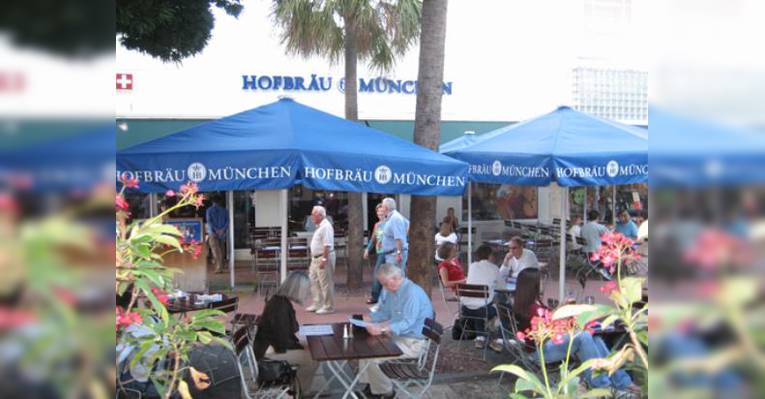 Снимок Hofbrau Beerhall, Майами-Бич